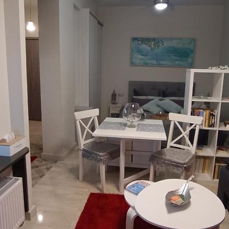 Studio Στο Κέντρο Του Βόλου Volos Bagian luar foto