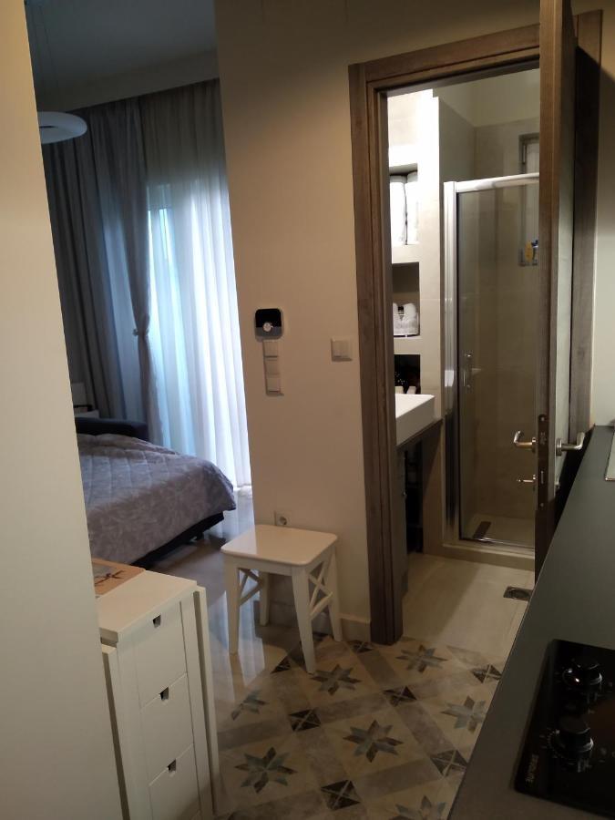 Studio Στο Κέντρο Του Βόλου Volos Bagian luar foto